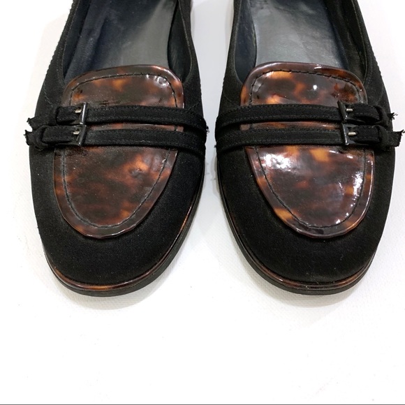 Stuart Weitzman Black & Tortoise Shell Print Flats - Picture 2 of 8